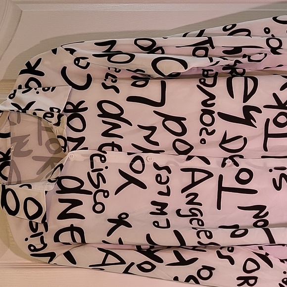 NWOT script blouse - Picture 1 of 3